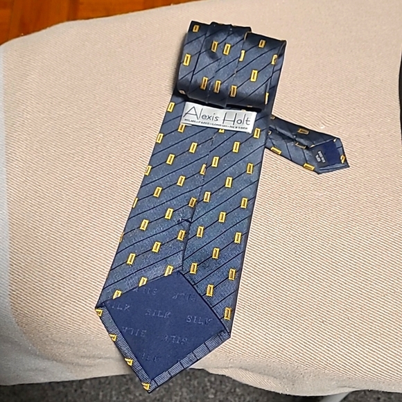 Alexis Holt - Milan- Paris- London- New York men's neck tie dark grey with gold - Picture 5 of 6
